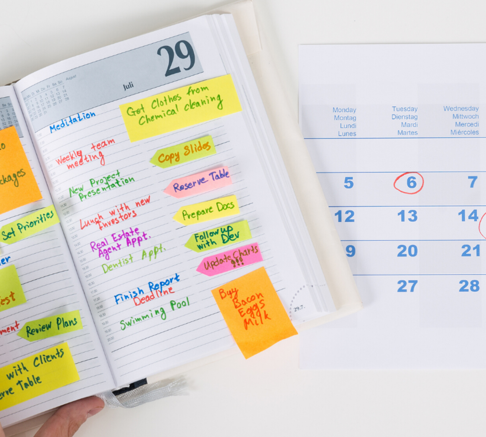 Build the ultimate content calendar for your school